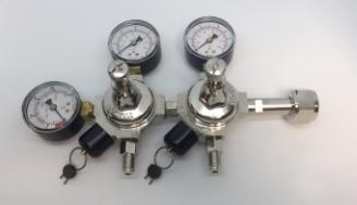 Reduktionsventil for CO2 med 2 udtag.